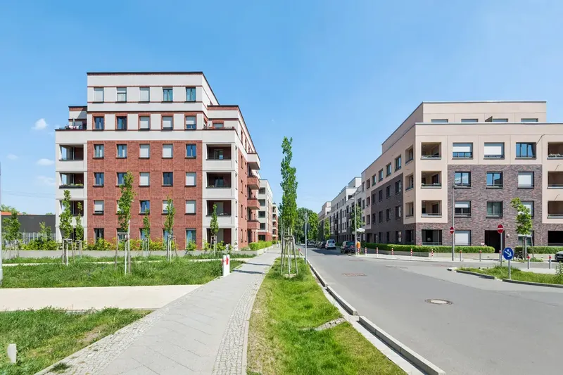 Attraktive 4-Zimmer-Wohnung mit Balkon im 2. OG in Berlin-Karlshorst — photo 1
